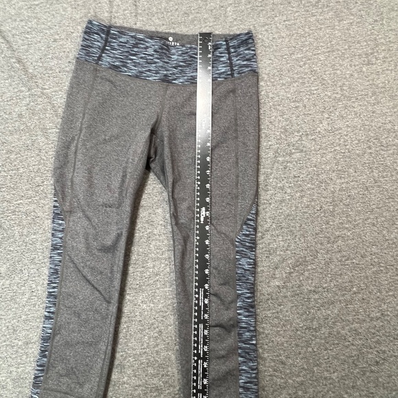 Athleta Charcoal Splits Revelation Capri Legging Contrasting Panels Size Small - Picture 13 of 15
